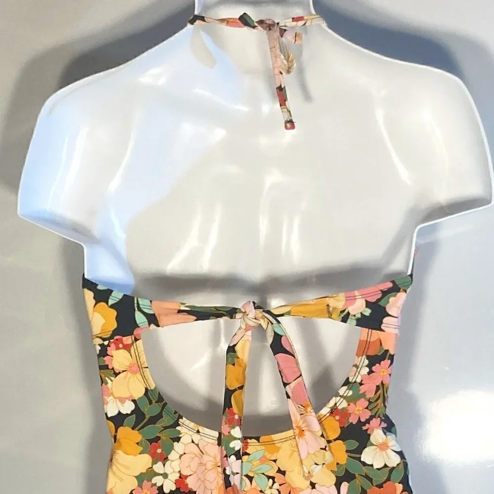 Shade & Shore NWOT SZM Black Floral Halter One Piece Figure Flattering Swimsuit